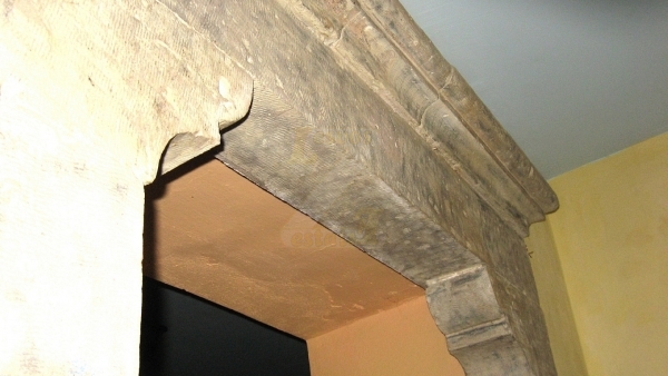 Πωλείται μονοκατοικία σε καλή τιμή στον Πολιχνίτο Λέσβου.