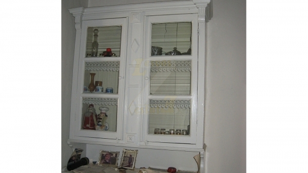 Πωλείται οικία στον Πολιχνίτο Λέσβου.