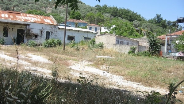 Πωλείται παλιό ελαιοτριβείο στους Πύργους Θερμής Λέσβου.