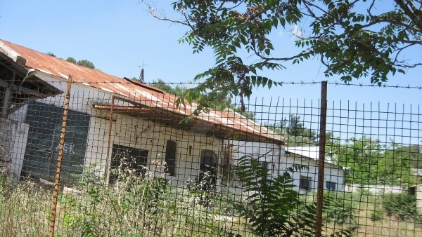 Πωλείται παλιό ελαιοτριβείο στους Πύργους Θερμής Λέσβου.