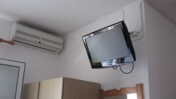 Πωλείται κτήριο στην Πλαζ του Σιγρίου Λέσβου.