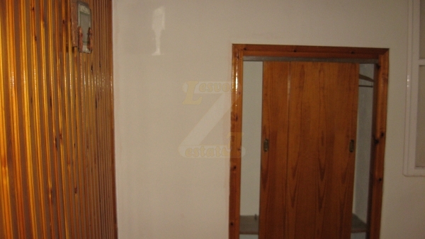 Πωλείται μονοκατοικία στο Πλωμάρι Λέσβου.