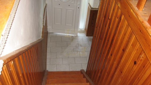 Πωλείται μονοκατοικία στο Πλωμάρι Λέσβου.